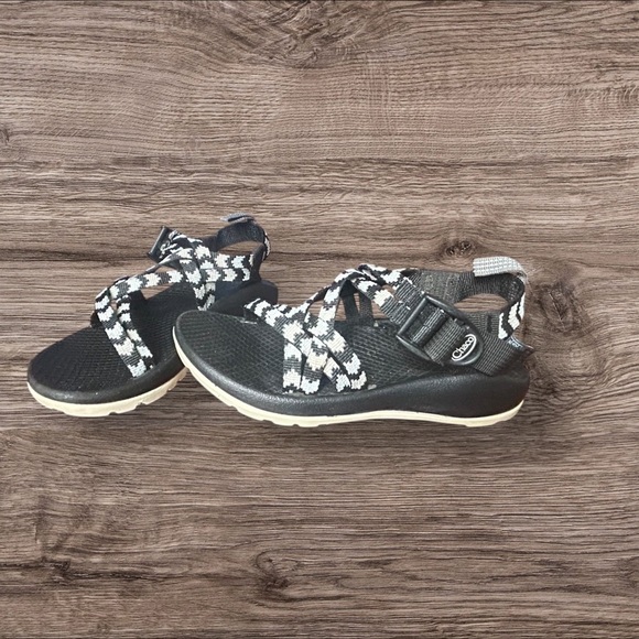 CHACO SANDALS GIRLS SIZE 13 ZX/1 ECOTREAD WHITE GRAY SANDALS - Picture 3 of 7